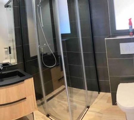Chambre Avec Salle De Bains Privative Hermonville Esterno foto
